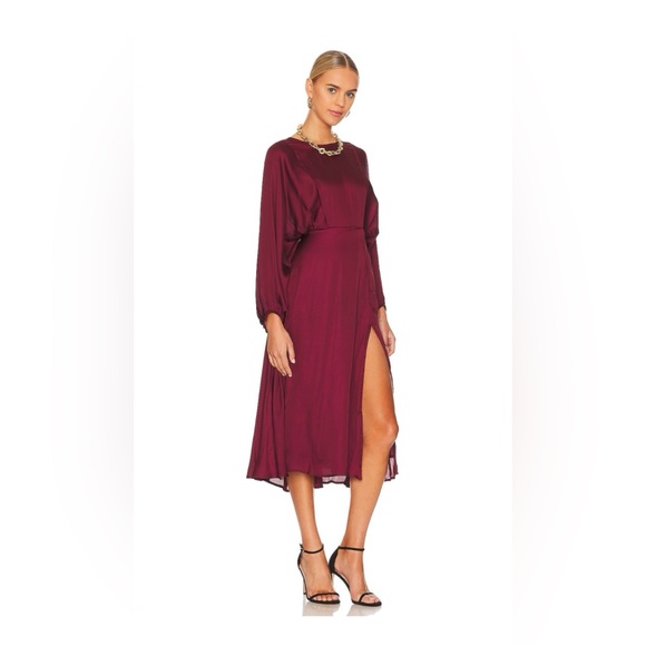 NWOT ASTR the Label Marin Dress in Wine size Medium - Picture 3 of 8